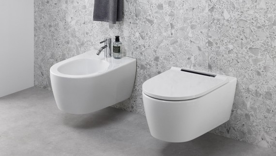 Комбінація біде Geberit ONE та унітазу AquaClean Sela