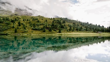 Очищення водою: як моделі Geberit AquaClean допомагають економити воду