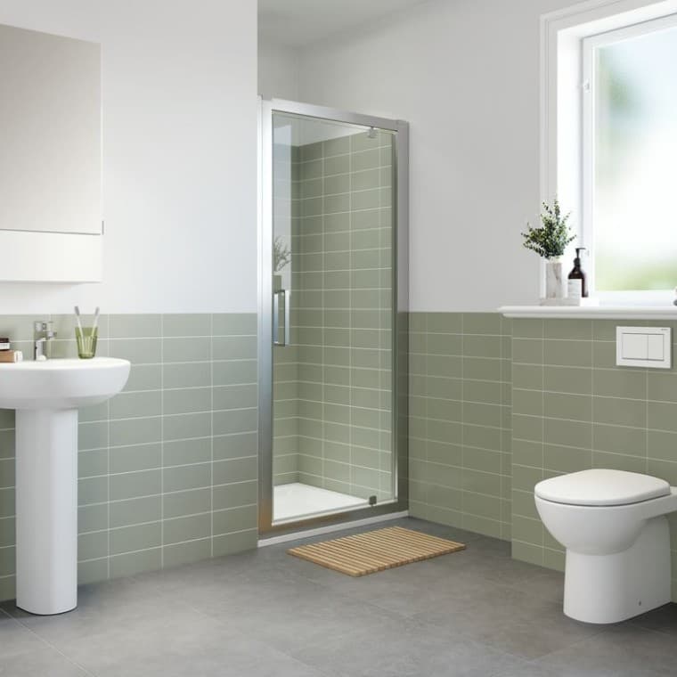 Поворотні двері в душій кабіні Geberit GEO в ніші Поворотні двері в душій кабіні Geberit GEO в ніші